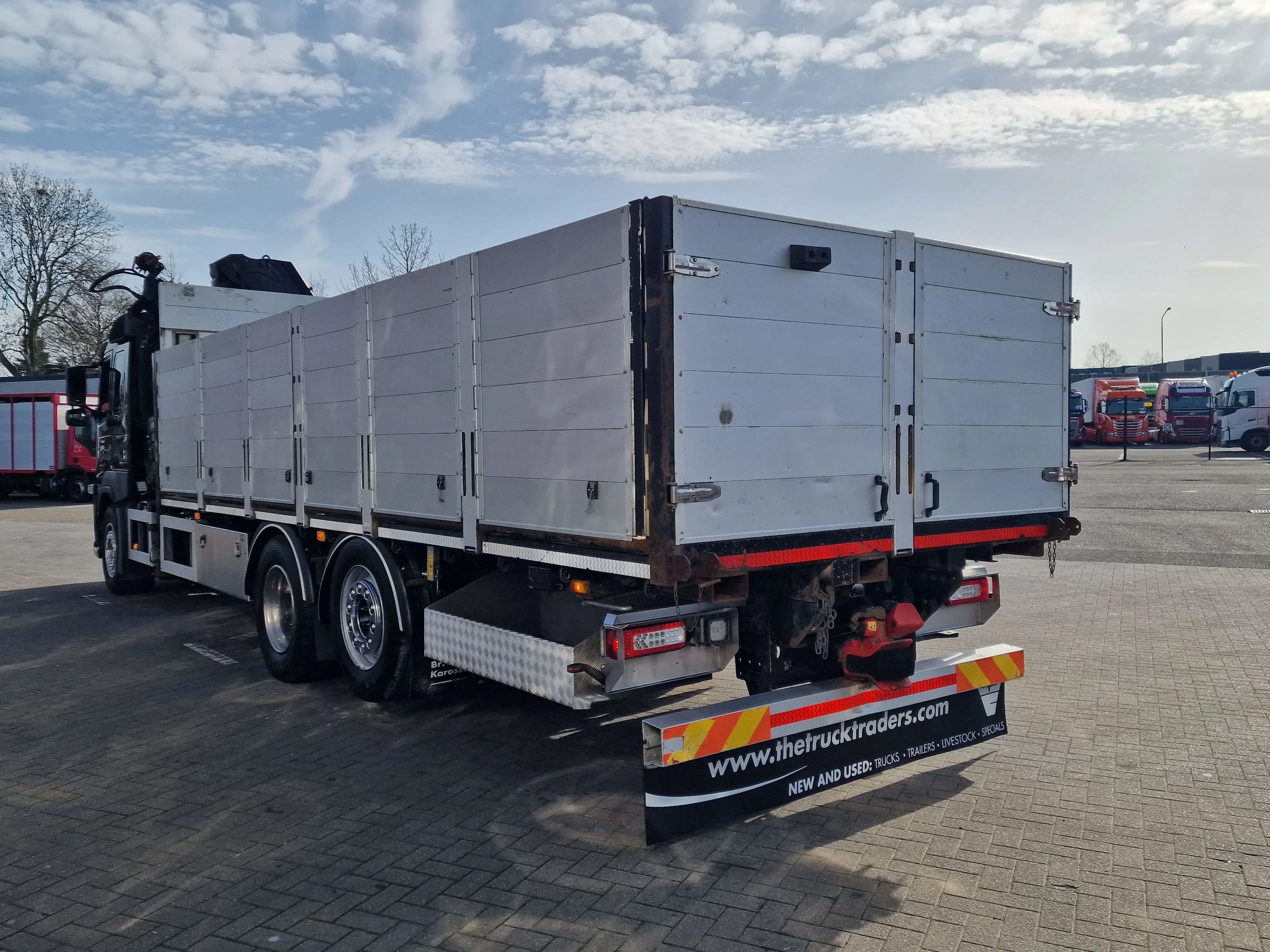 Volvo FM 2014 - 370 6x2*4 - HIAB X-Hiduo 188 E-5 Crane with remote - Euro 6 image 8