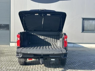 Chevrolet Silverado 2024 - USA ZR2 6.2 V8 image 9