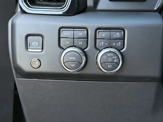 GMC Sierra 2024 - AT4 6.2L V8 420 PK / BPM VRIJ!! / VIRTUAL COCKPIT / HEAD UP / 360 CAMERA / BOSE / LEDER / TREKHAAK / 3500 KG AHG bild 27