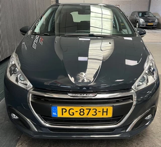 Peugeot 208 2017 - 1.2 PureTech Blue Lion - Distr Vervangen - 2e eigenaar - Nav - Cruise bild 4