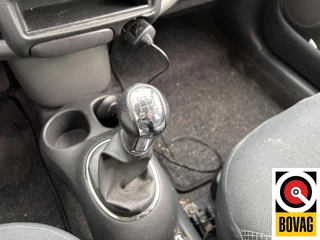 Toyota Yaris 2004 - 1.3 VVT-i Sol 100% onderhouden изображение 16