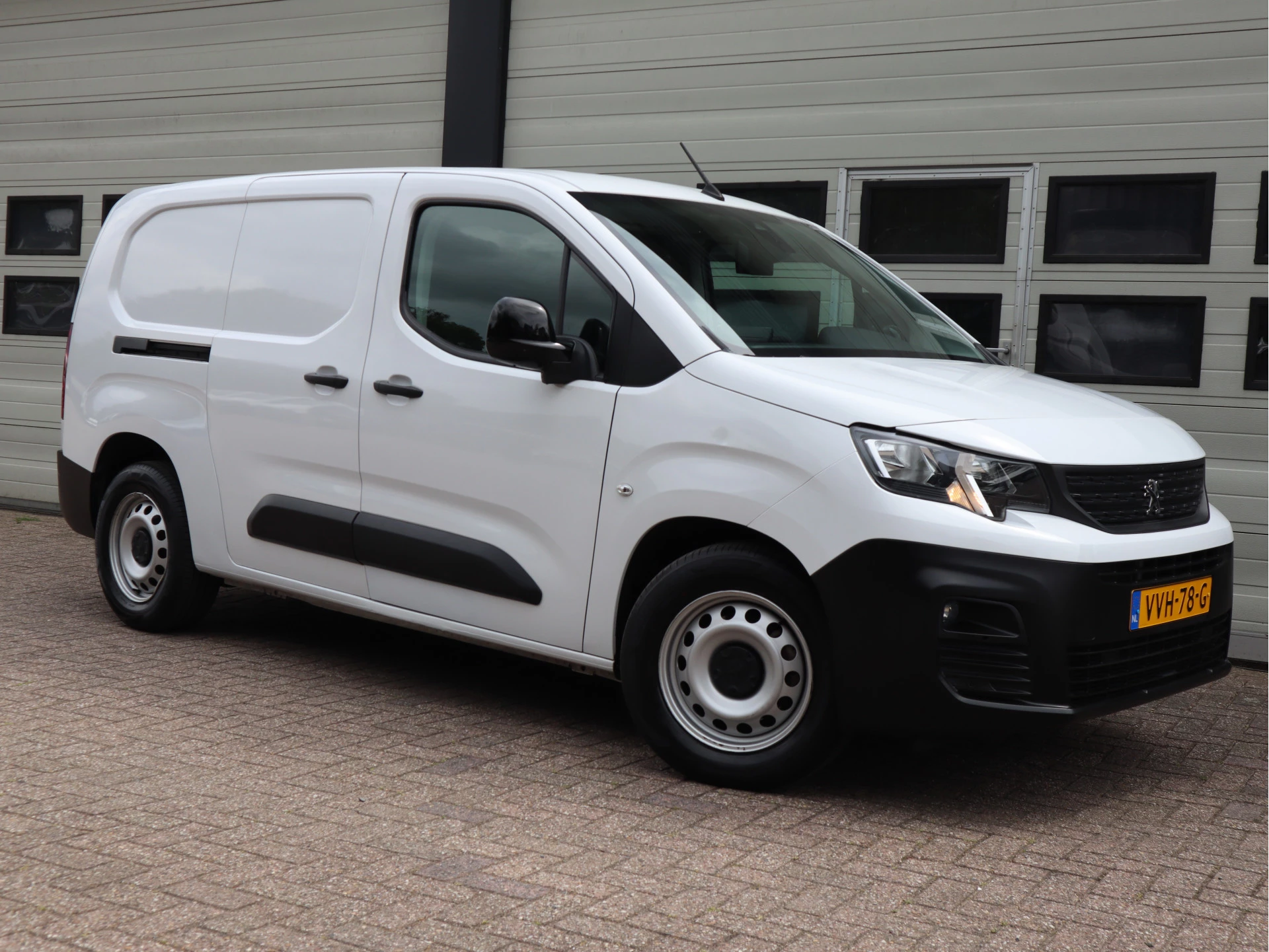 Peugeot e-Partner 2023 - 50 kWh Lang L2 - Apple Carplay - Snelladen - Camera - 1e Eigenaar obrázek 2