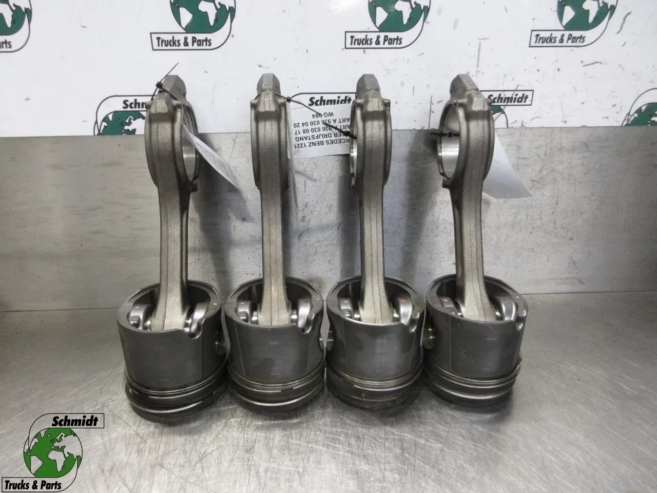 Mercedes-Benz - A 936 030 06 07// A 936 030 08 17 //A 936 030 04 20 // A 936 030 01 20 // obrázek 1