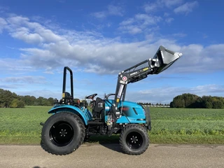 Knegt 404 compact tractor NIEUW met frontlader €340 LEASE 2026 afbeelding 3 miniatuur