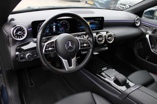 Mercedes-Benz CLA 2020 - 180 AUT7 Luxury Line PANORAMADAK LEDER MEMORY KEY-LESS GO MULTIBEAM SFEER NL AUTO imagen 14