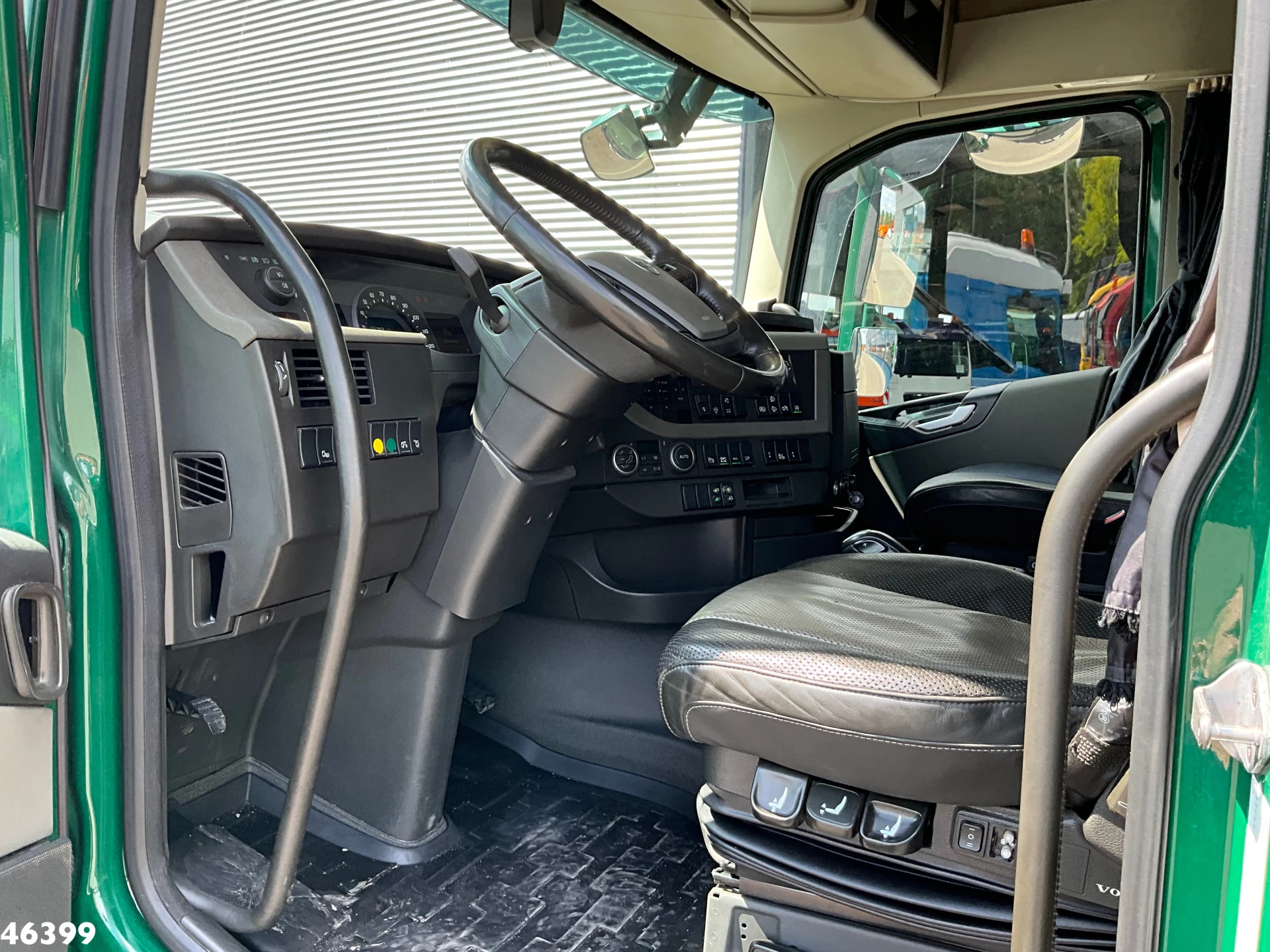 Volvo FH 2020 - 540 6x2 Retarder Just 341.230 km! image 12