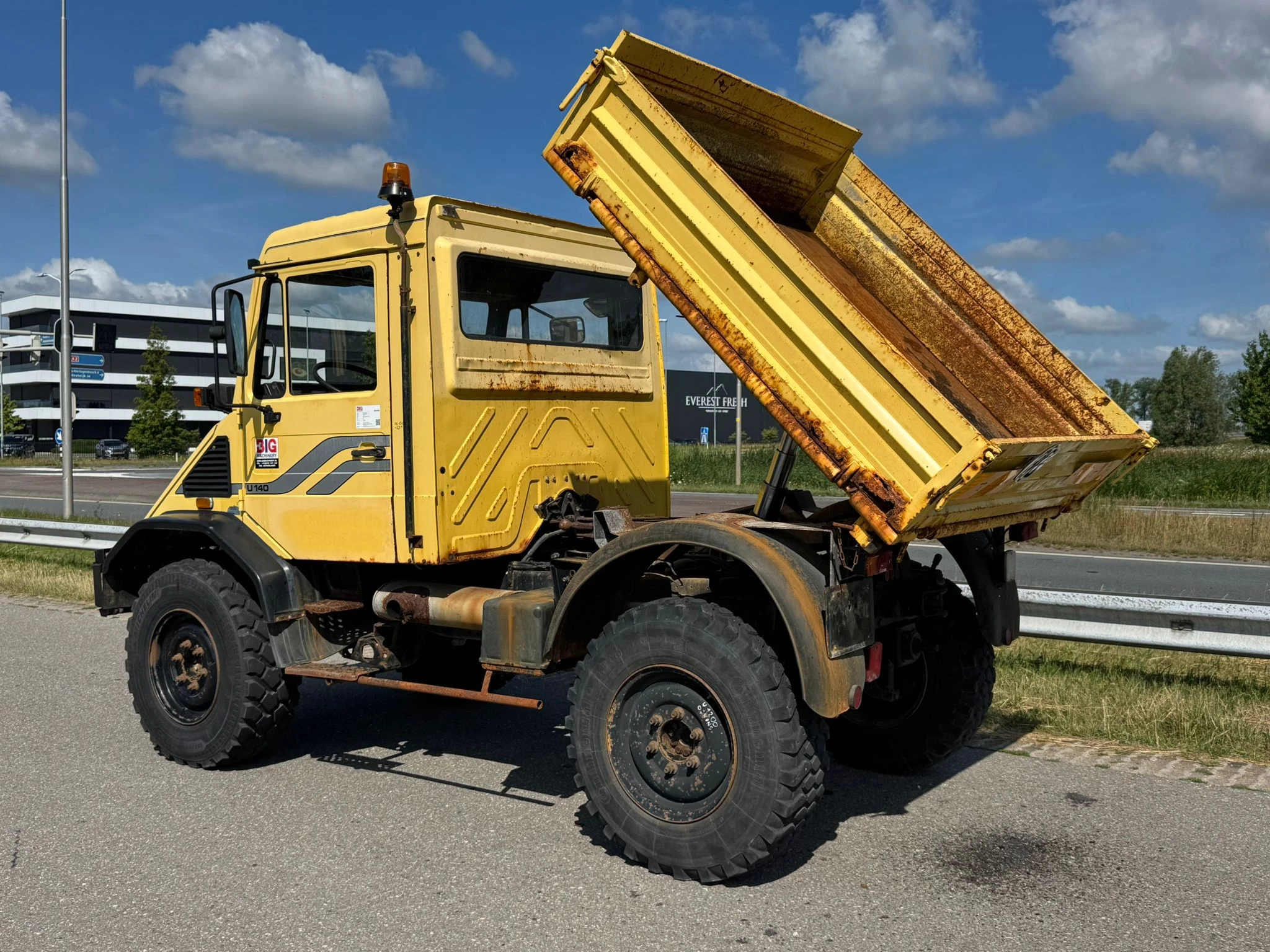 Mercedes-Benz Unimog U140 1994 immagine 11