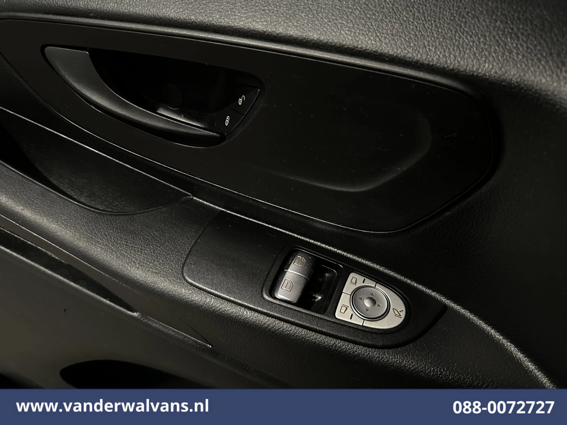 Mercedes-Benz Vito 2021 - 114 CDI 136pk L2H1 Euro6 Airco | Camera | Navigatie | Cruisecontrol | Apple Carplay image 19