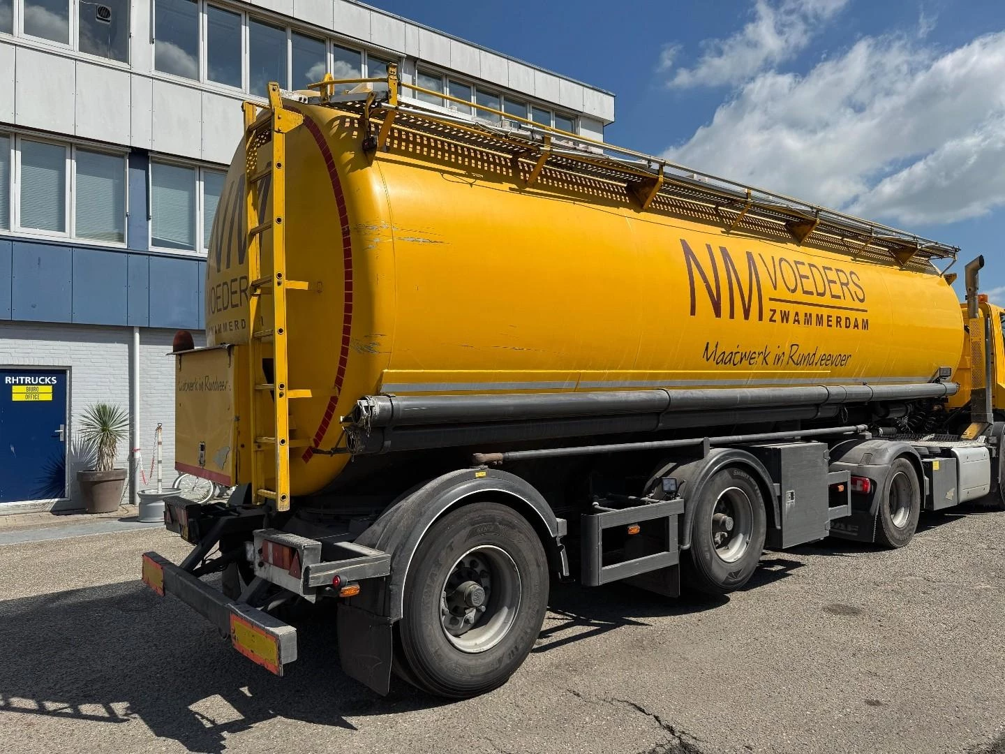 DAF 400 2017 - CF image 17