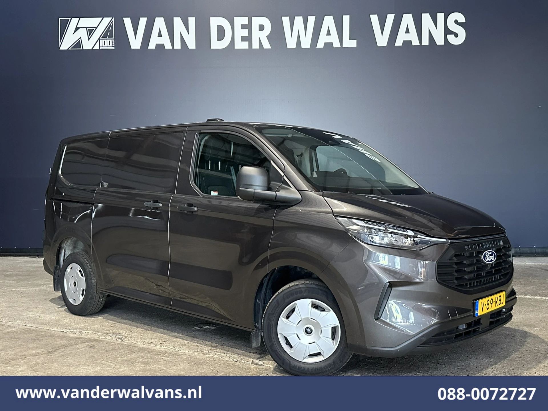 Ford Transit Custom 2024 - 2.0 TDCI 136pk L1H1 Euro6 Airco | Camera | Navigatie | LED | Apple Carplay | Adaptieve Cruisecontrol afbeelding 1