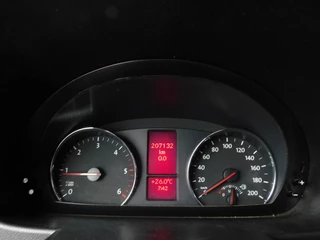 Volkswagen Crafter 2017 - 35 2.0 TDI L2H2 imagen 14
