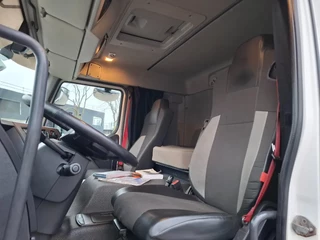 Renault D16 2017 - / ONLY:497760 KM / THERMOKING / PLATFORM 2TON / LWDS / BED / DATALOG / FULL-AIR / AUTOMATIC / EURO-6 / 2017 image 36