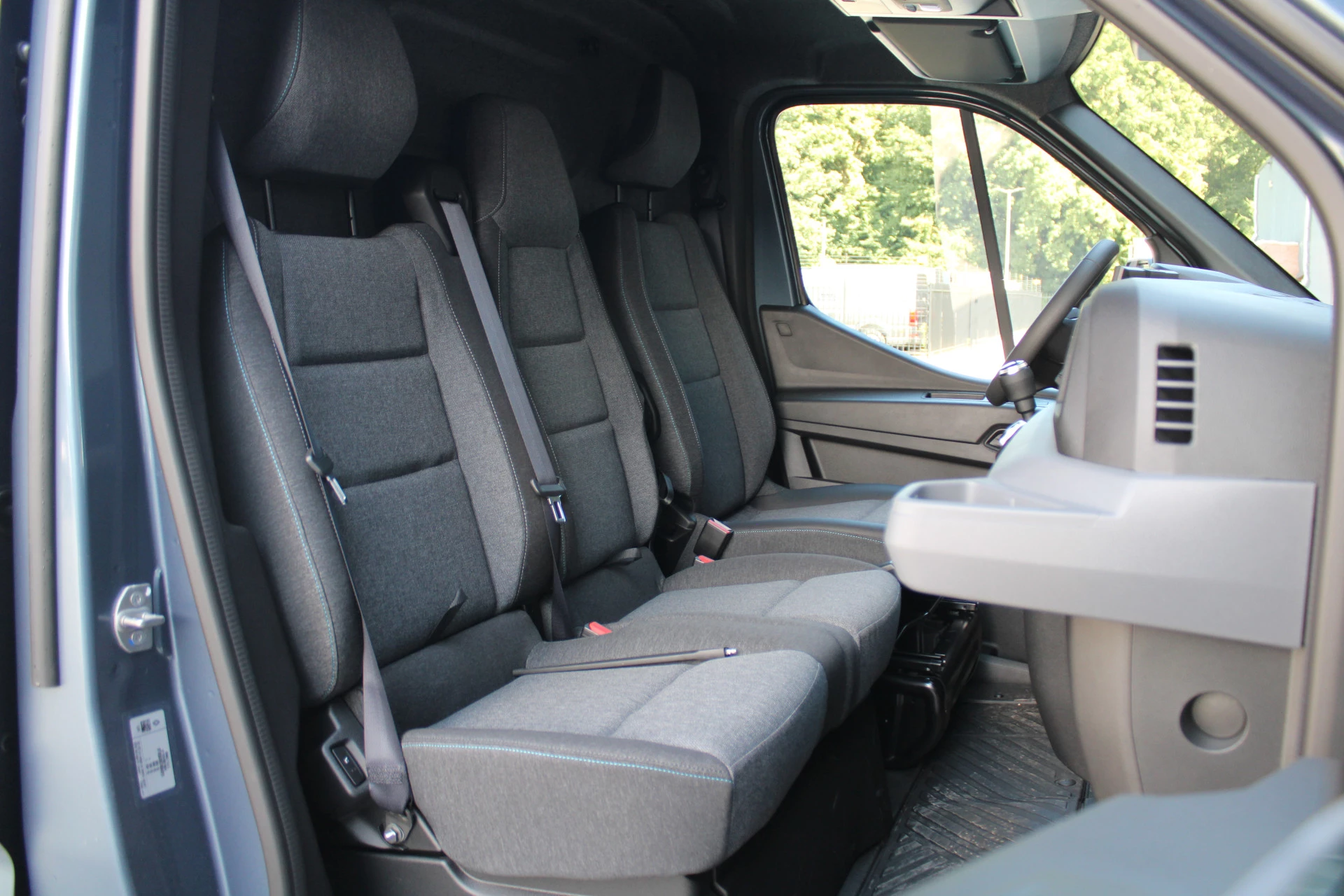 Renault Master 2024 - T35 2.0 dCi 170pk L2H2 Extra - 2x Schuifdeur - Navigatie - Blind Spot - Camera - Stoelverwarming - Verwarmde voorruit - Rijklaar obrázek 48