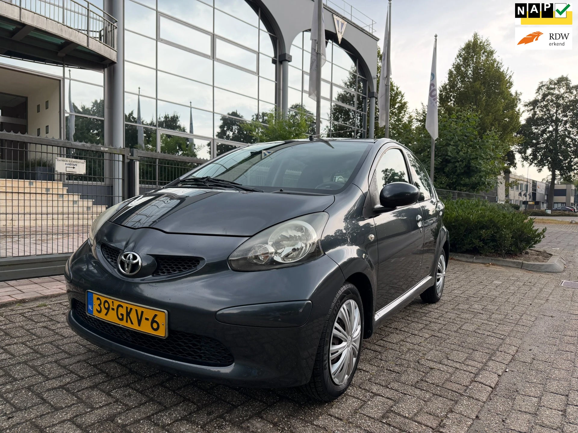 Toyota Aygo 2008 - 1.0-12V + automaat/airco/5 deurs N/A.P afbeelding 1