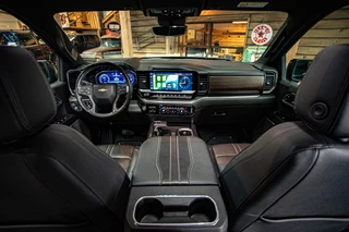 Chevrolet Silverado 2024 - High Country 6.2 V8 image 34