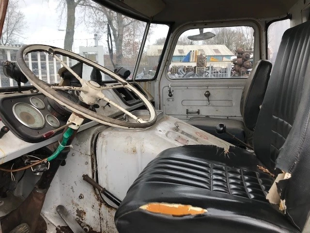 DAF 1968 - 1600 TANKER OLDTIMER immagine 4