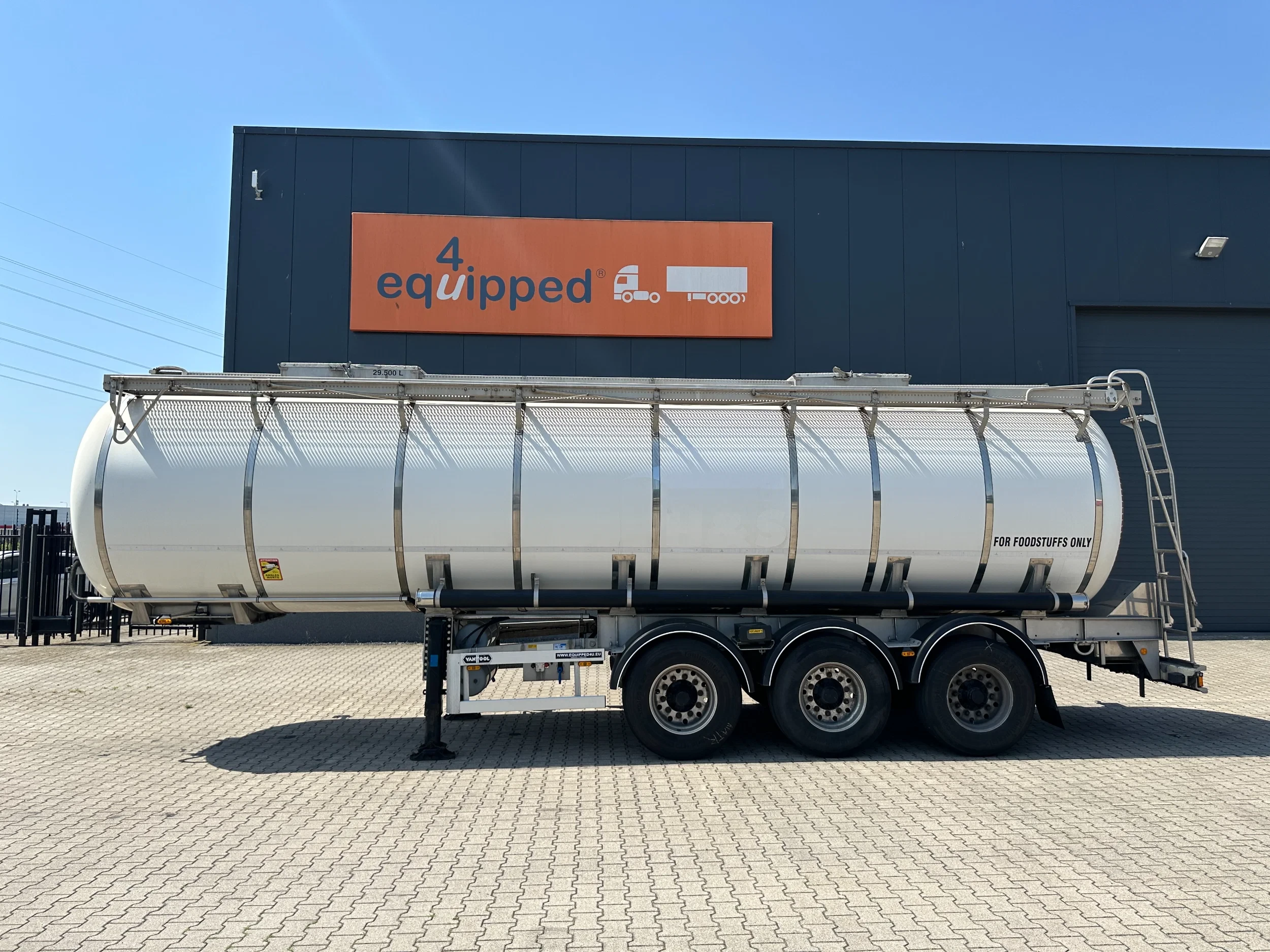 Van Hool 2014 - FOOD / LEBENSMITTEL / empty weight: 5.860kg / 29.500L / 1-comp.+ 1 baffel / discbrakes / NL / APK: 05/2027 afbeelding 2