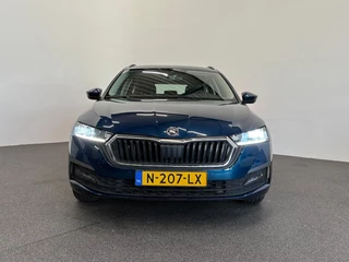 Škoda Octavia 2021 - Combi 1.0 e-TSI Business Edition afbeelding 2 miniatuur