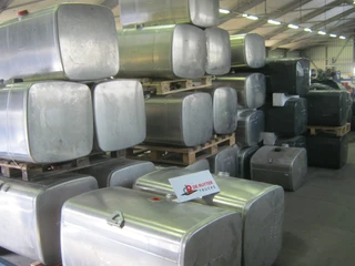 DAF N/A - Brandstoftanks voor CF en XF (aluminium) imagem 1