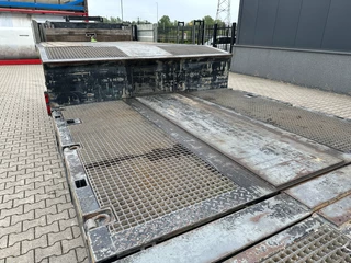 Broshuis N/A 2017 - 3ABSD Lowloader 3-axle / GVW: 59.000kg / Neck: 23.000kg / hydraulic steering + ramps + loading table / 4.60m extendable / winch / liftaxle image 77