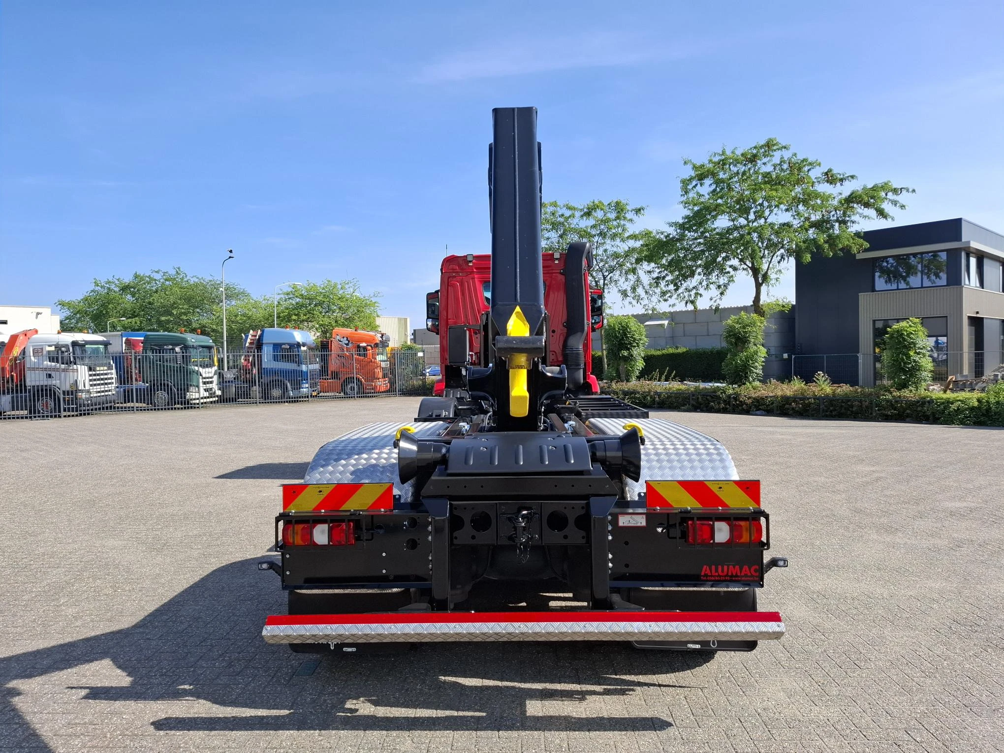 Mercedes-Benz Arocs 3242 2024 - / 8X4 / HIAB 25TON HOOKLIFT / !! 35539 KM!! / TOP CONDITION / BIG AXLE / FRIDGE / SMART TACHO / AUTOMATIC / EURO-6 / 2024 immagine 7