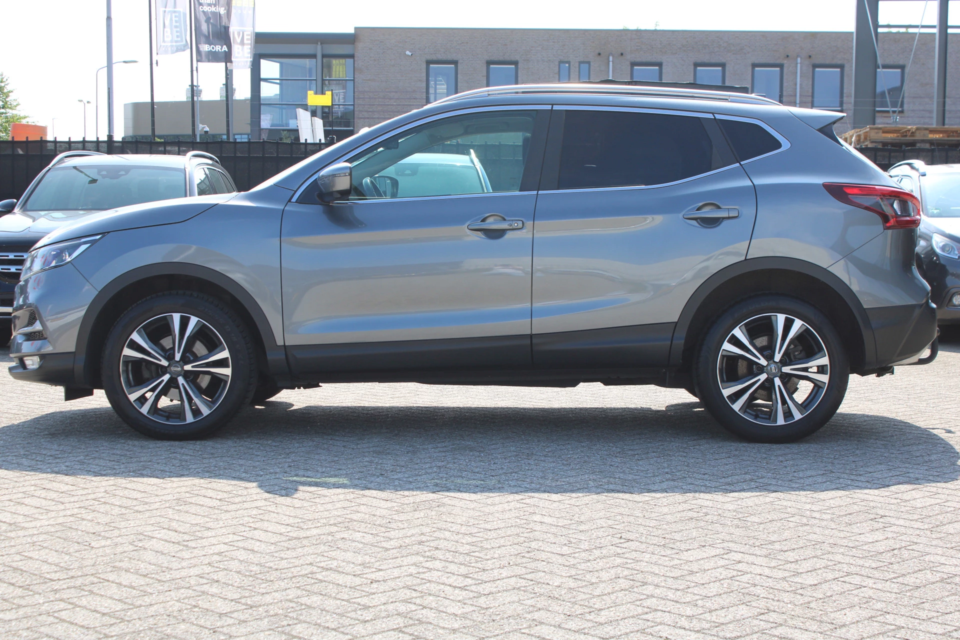 Nissan QASHQAI 2018 - 1.2 DIG-T N-Connecta PANORAMADAK NAVI 360-CAMERA TREKHAAK obrázek 10