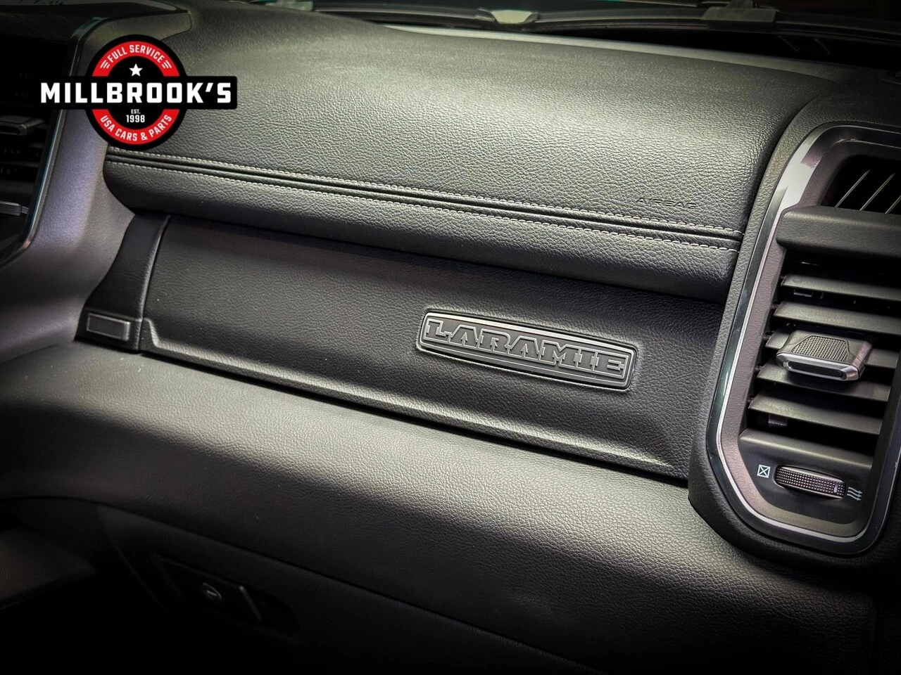 Dodge Ram 1500 2024 - Laramie Sport Bild 25