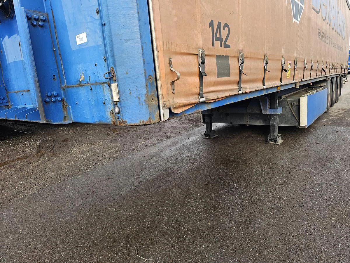 Van Hool 3B0072 - BPW DISC - TUV/APK 24-03-2026 2007 afbeelding 44