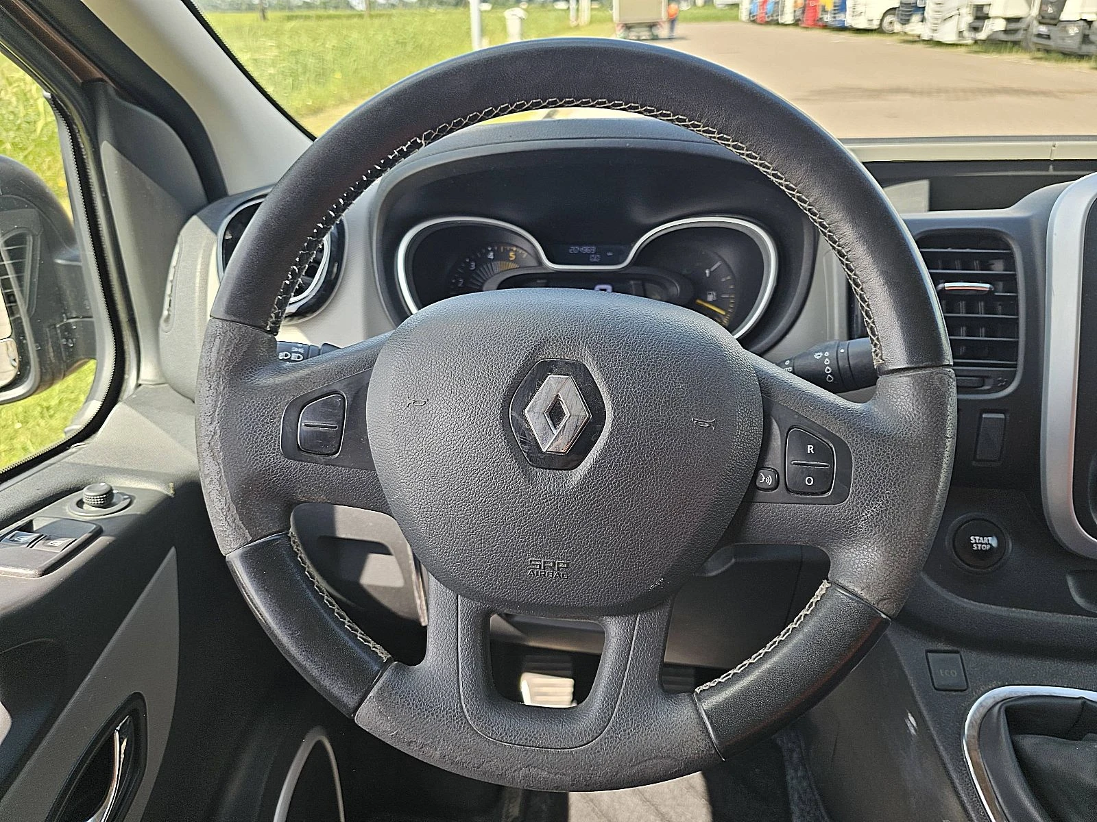 Renault Trafic 2016 Bild 12