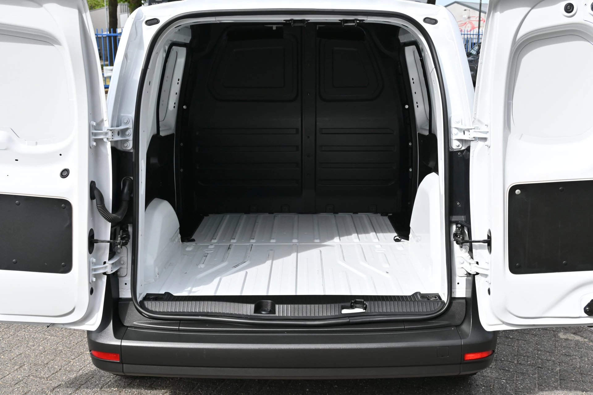 Mercedes-Benz Citan 2022 - 110 CDI L1 Pro imagem 13