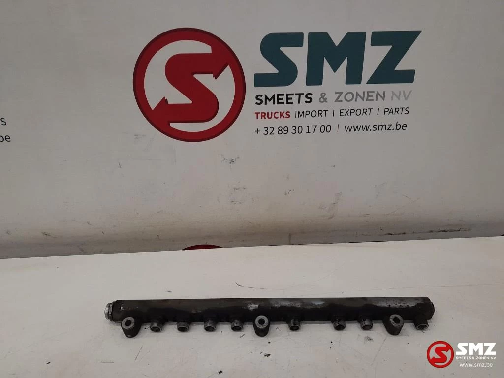 MAN - Occ brandstofrail D2676 MAN Bild 1