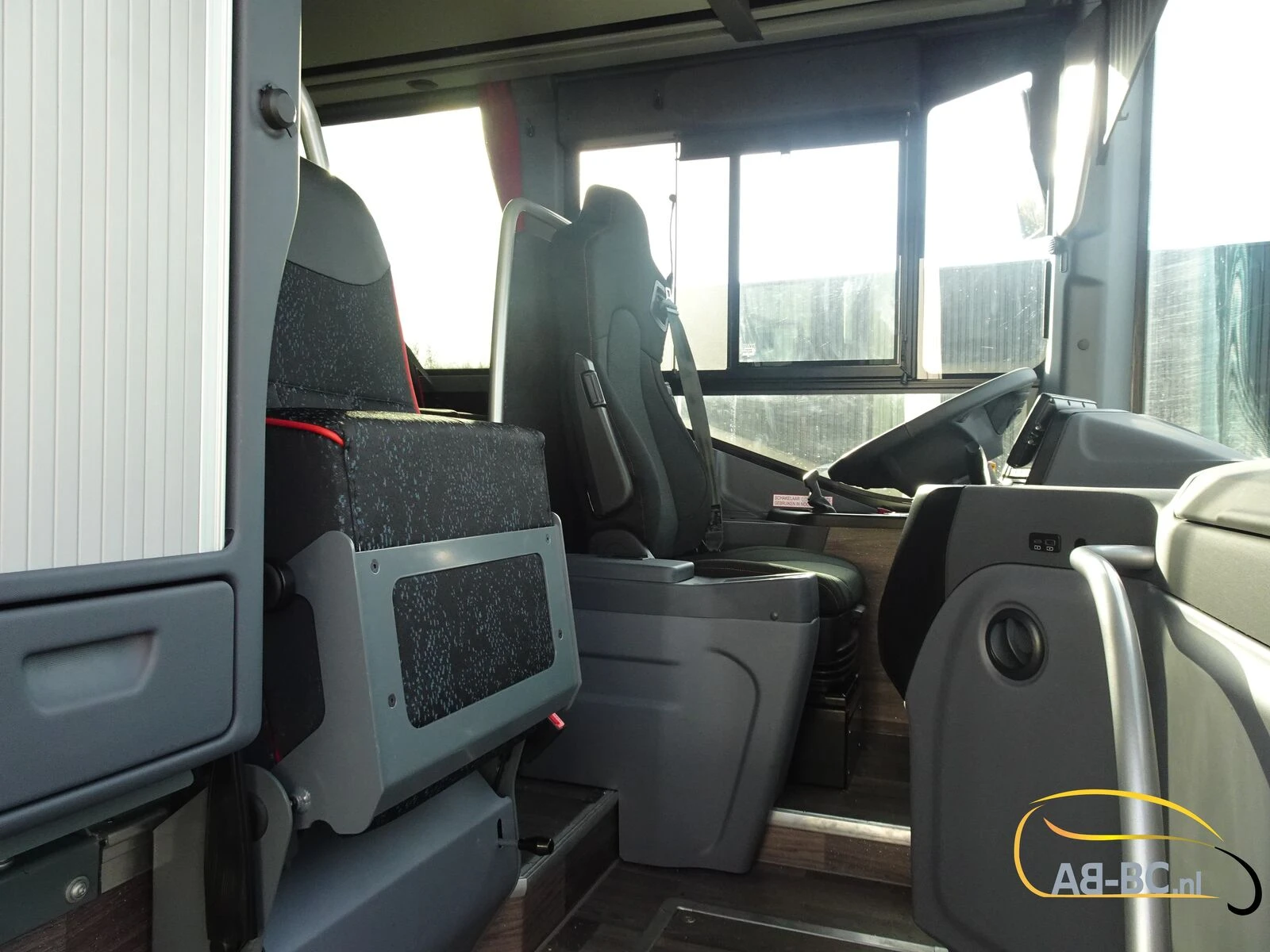 Iveco NEW 12.1 MTR Evadys, 53 Seats/WC 2 units on stock 2026 image 44