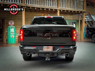 Dodge Ram 1500 2024 - Laramie Sport изображение 11