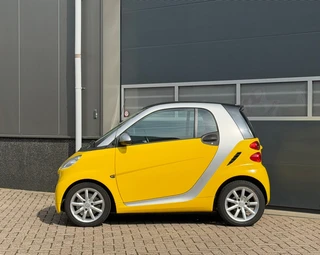 smart Fortwo 2011 - coupé 1.0 mhd Passion bj.2011 Airco|Pano|Autom|Nap. afbeelding 2 miniatuur