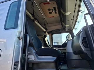 MAN TGX 2016 - TGX18.440 / MEGA / NL TRUCK / TUV:12-02-2026 / DOUBLE TANK / PARKCOOL / ACC / LWDS / FRIDGE / 2XBED / AUTOMATIC / EURO-6 / 2016 immagine 27