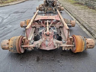 Axles Tandem axle 1993 image 3 thumbnail