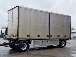 Volvo FH 2013 - 13.460 Globetrotter XL 6x2 - Box with side doors - Loadlift + Kelberg trailer 2012 with loadlift afbeelding 15