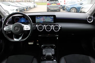 Mercedes-Benz A-Class 2022 - 250e AUT8 AMG Line NIGHT PAKKET SFEER WIDESCREEN CARPLAY image 2