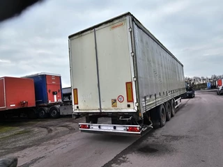 Fruehauf T39B 3 AXLE CURTAINSIDE |OPEN ROOF | BPW AXLES. 2004 - N/A imagen 2
