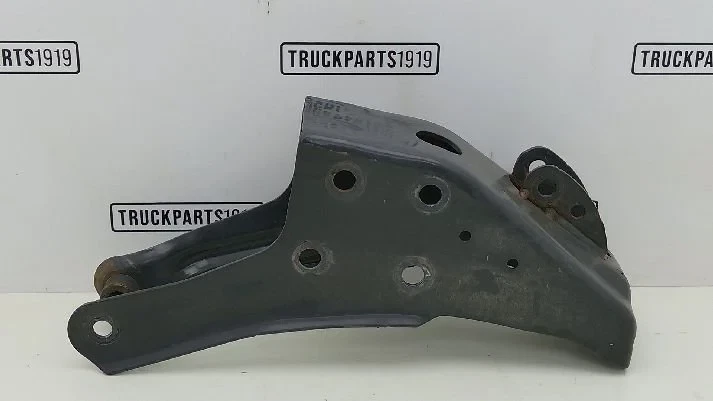 Volvo - Body & Chassis Parts Steun cabinevergrendeling Li. immagine 1