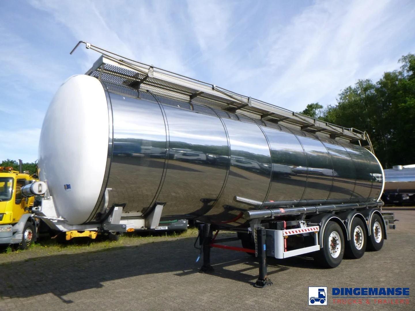 Fluid Chemical tank inox 37.5 m3 / 1 comp ( AdBlue) 2008 image 1