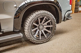 Chevrolet Silverado 2024 - 6.2 V8 High country imagen 9