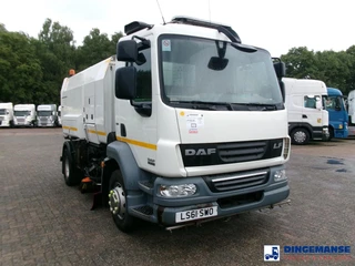 DAF LF 55.220 4x2 Scarab sweeper 2011 imagen 2 miniatura