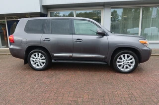 Toyota Land Cruiser 2016 - V8 200 V8. 4.5D Executive. 7 Persoons. Luchtvering. 46.500.- euro marge image 16