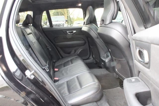 Volvo V60 2020 - 2.0 T5 R-DESIGN / Panorama dak / 250 PK immagine 24