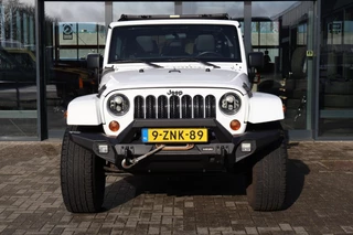 Jeep Wrangler 2010 - 3.8i V6 Aut. Sahara 4 drs JK 4x4 / LED / SOFTTOP zdjecie 9