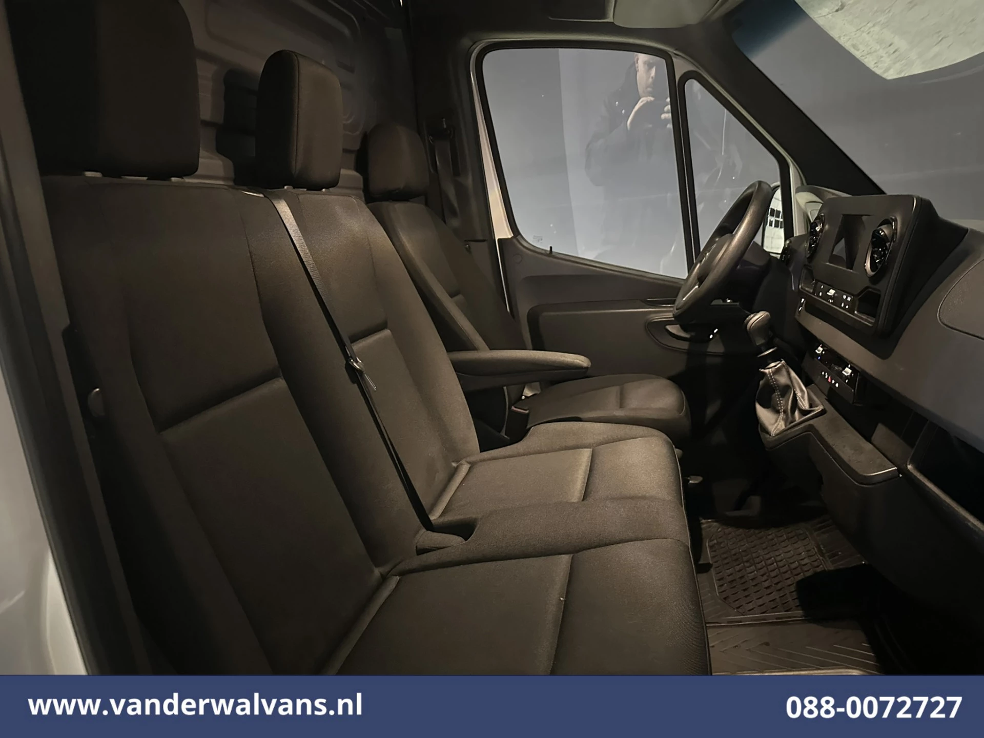 Mercedes-Benz Sprinter 2021 - 317 CDI 170pk L3H2 Euro6 Airco | Apple Carplay | Android Auto | Trekhaak obrázek 4