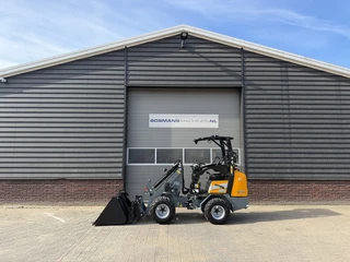 Giant G1500 minishovel / kniklader NIEUW €465 LEASE 2026 afbeelding 3 miniatuur