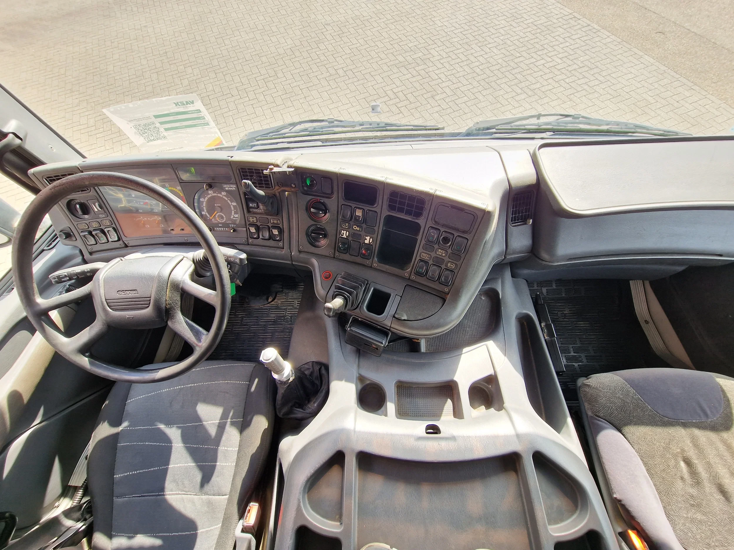 Scania G 2002 - 114G - 8X4 - 3 deck - double ramp - steel / air afbeelding 22