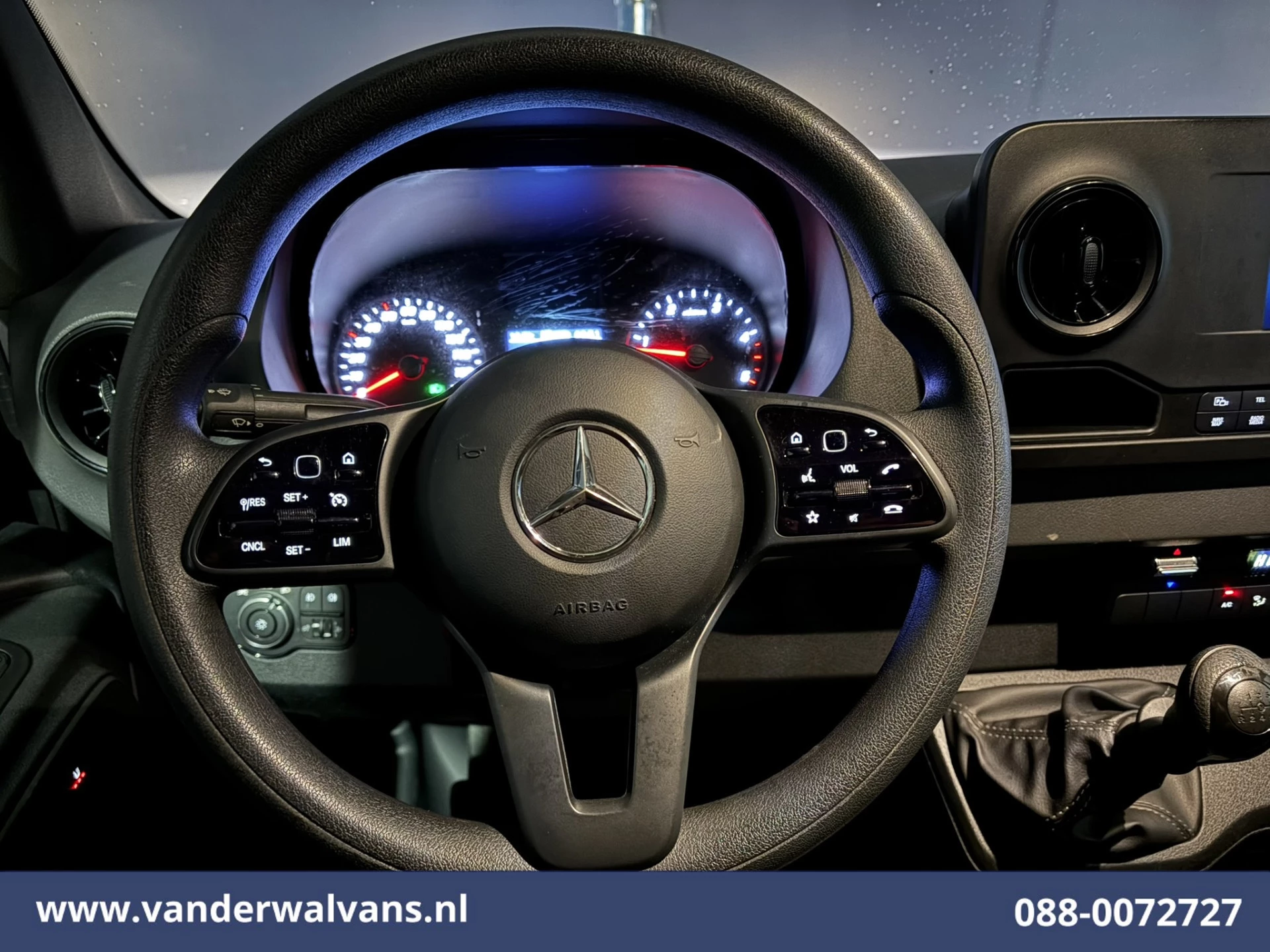 Mercedes-Benz Sprinter 2023 - 317 CDI 170pk L3H2 Euro6 Airco | 360 graden Camera | Navigatie | Apple Carplay | Cruisecontrol image 4